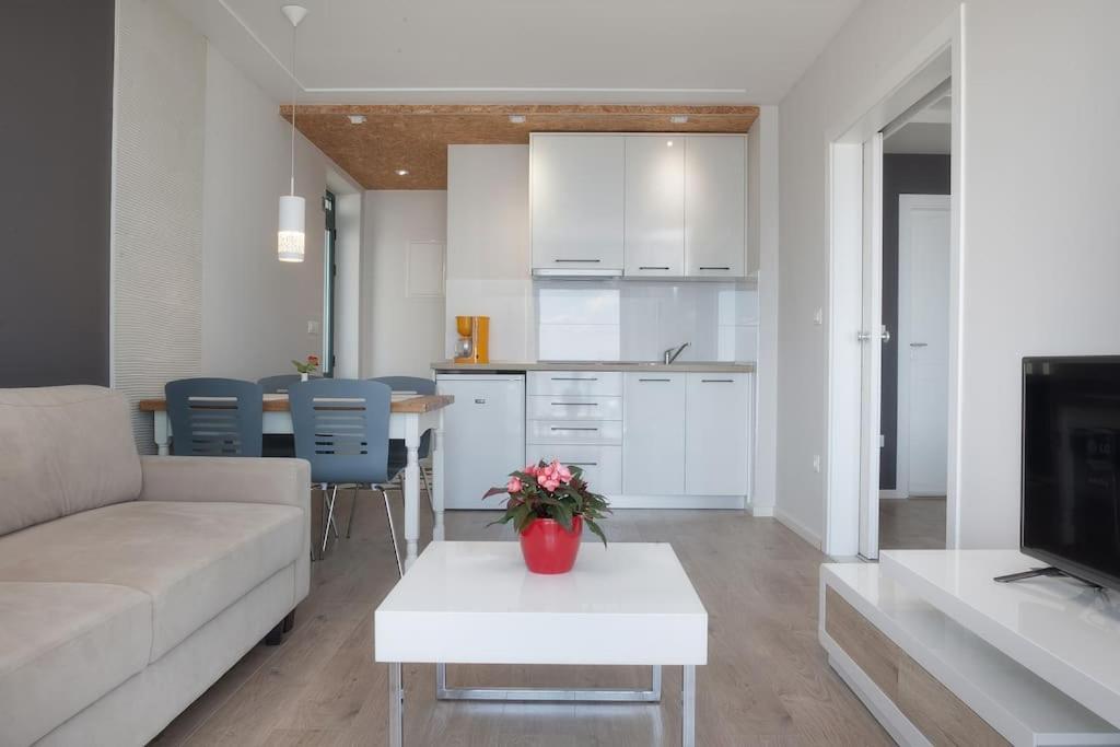 Apartmani Stipe Brela Exterior foto
